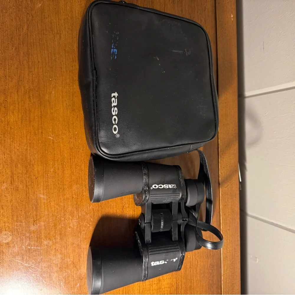 Vintage 1989 Tasco Black Binoculars with Textured Surface with real leather case